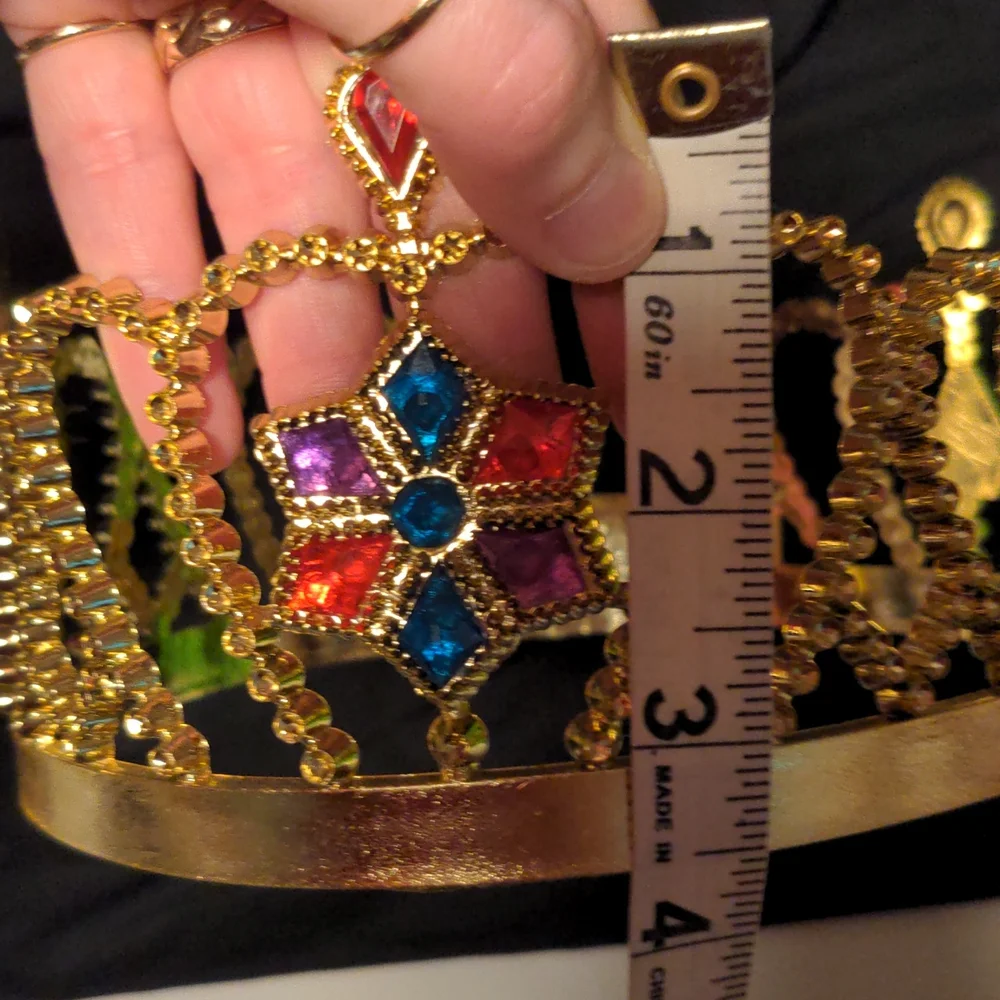 NWOT! Plastic Adjustable Crown Gold Multi Color Plastic Gems🔥Host Pick 7-3-23🔥